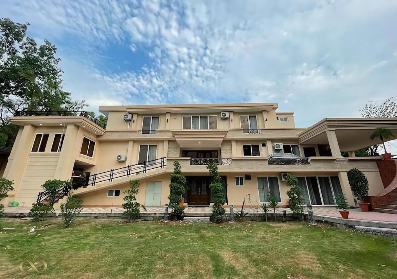 Infinity Villa Exclusive Islamabad Extérieur photo